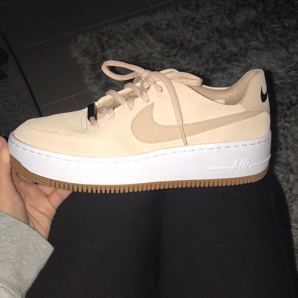 Nike Air Force 1 low top “sage”